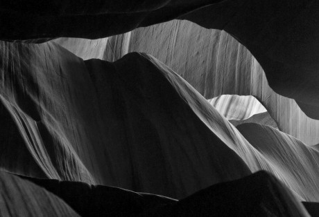 2006-1011-AntelopeCanyon05-B&W-13X19-2949-CWR